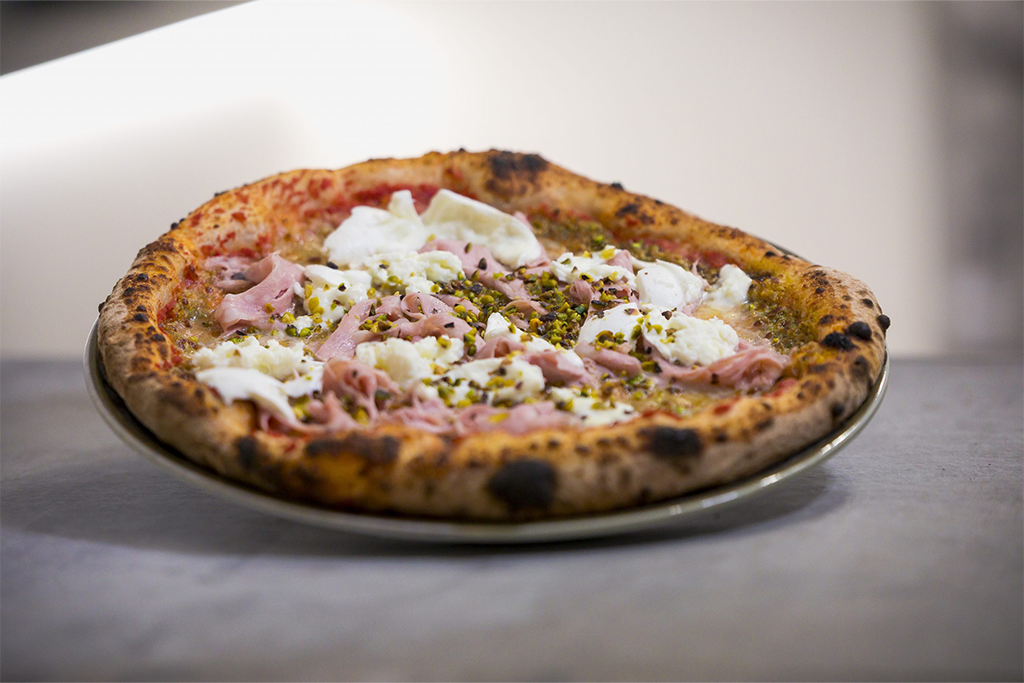 Da gustare comodamente in Pizzeria o direttamente a Casa Tua!